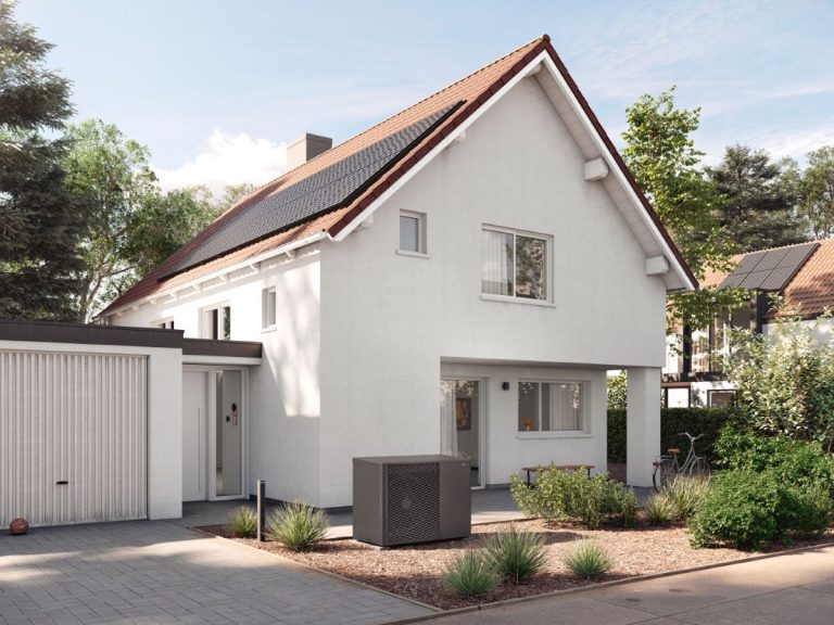 Themen 2 Haus mit Garage und Wärmepumpe KIMI x-change dynamic pro